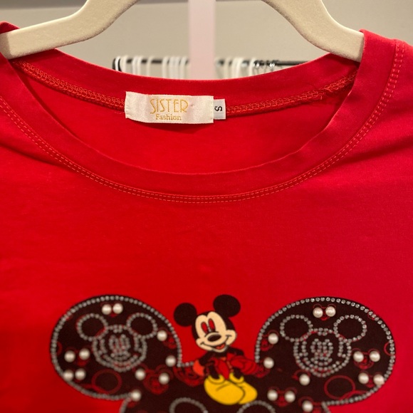 Disney Sister Fashion Vintage Pearl Studded Mickey Women’s Tee - Picture 2 of 2